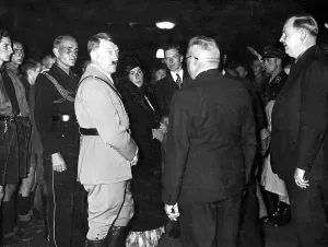 Steinhoff: Adolf Hitler on his way to the Ufa Palace, Berlin
