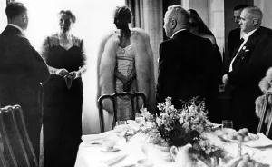 Winifred: Adolf Hitler and Winifred Wagner, 1939