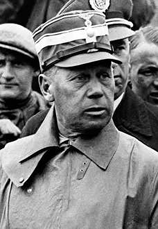 Huehnlein: Adolf Huehnlein