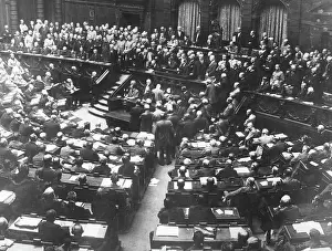 Seek: Adoption of the peace resolutions of the Reichstag, 1917