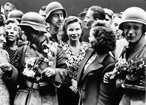 Adorned: Advancing German troops in the summer of 1941