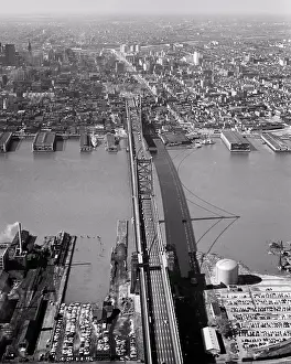 Lan001: Aerial View Ben Franklin Bridge