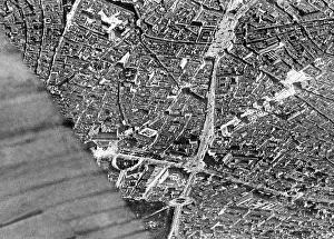 Colon: Aerial view of the center of Madrid, 1936