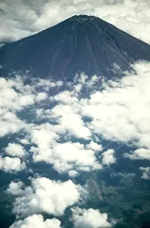 Shizuoka: Aerial view of Mount Fuji, Japan