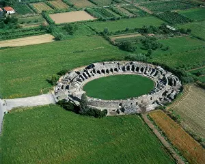 Luni: Aerial view of the ruins