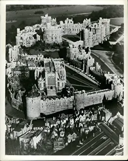 Outlines: Aerial view, Windsor Castle