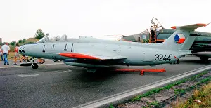 Delfin: Aero L-29 Delfin 3244
