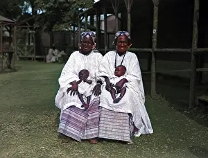 Arouse: AFRICAN WOMEN