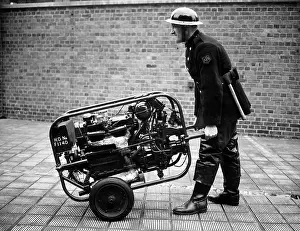 Waterproofs: AFS worker with emergency appliance, WW2