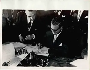 Artajo: Agreement signed between USA and Spain, in Madrid