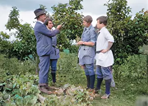 Engalnd: AGRICULTURAL STUDENTS
