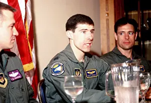 Deny: US Air Force Captains T.O. Hanford (l), Scott