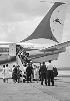 Ruzyne: Air India - passengers - deplaning - exiting