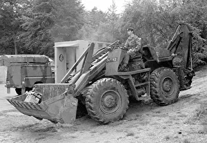 Aldershot: Air-portable combat backhoe