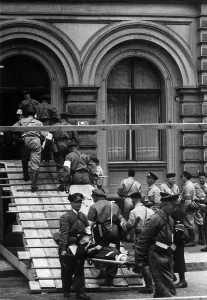 Kaiserhof: Air raid drill in Berlin, 1937