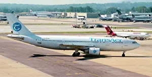 Gatwick: Airbus A300B4-203 EI-TLK