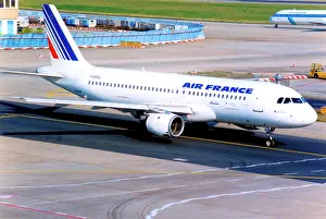 A320: Airbus A320-211 F-GFKO