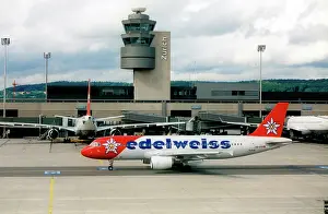 A320: Airbus A320 HB-IHX Calvaro