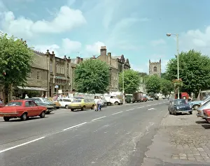 Airedale: Airedale - High Street, Skipton