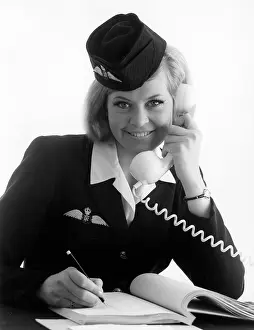 Airhostess: AIRHOSTESS