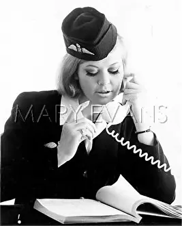 Airhostess: AIRHOSTESS