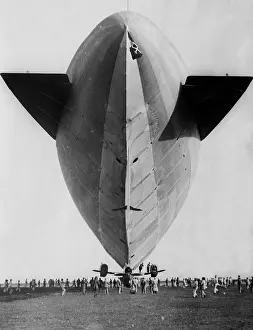 Umberto: The airship Italia, 1928