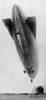 Umberto: The airship Italia, 1928