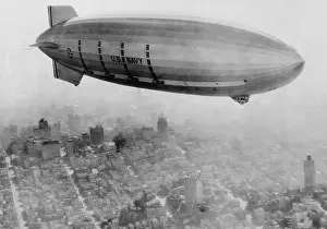 Macon: The airship Macon over San Francisco, 1935
