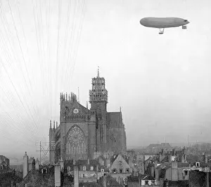 Metz: The airship Parseval I. above Metz, 1906
