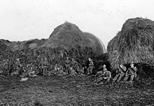 Stacks: Airship troops take cover, 1915