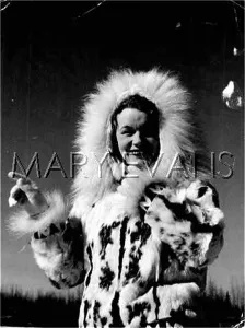 Alaskan: ALASKAN FUR COAT 1930S