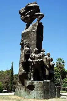 Mumtaz: Albania. Vlora. Independence Monument