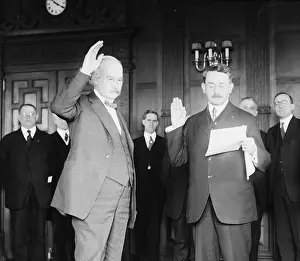 Bribes: Albert B. Fall (1861-1944), taking the oath ?