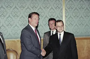 Technological: Albert Gore visits Russia