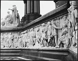 Palissy: ALBERT MEMORIAL FRIEZE