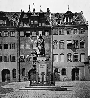 Durer: Albrecht Durer Monument