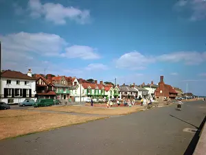 Moot: Aldeburgh - The Parade and Moot Hall