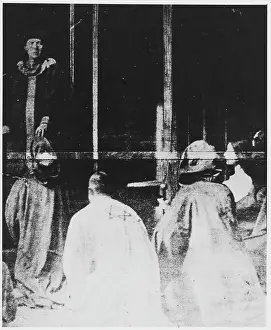 Knelt: ALEISTER CROWLEY