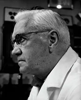 Penicillin: Alexander Fleming, biologist and pharmacologist