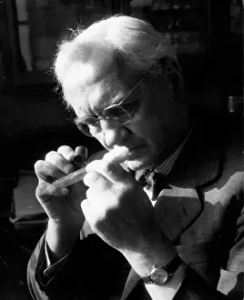 Penicillin: Alexander Fleming, biologist and pharmacologist