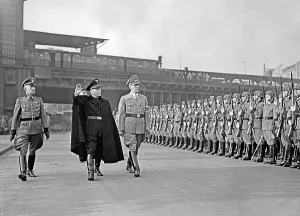 Mach: Alexander Mach in Berlin, 1942