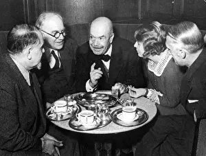 Rosenfeld: Alexander Roda Roda in a Viennese cafe
