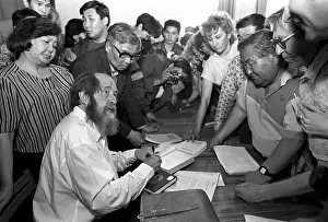 Solzhenitsyn: Alexander Solzhenitsyn back to Russia, 1994