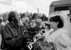 Solzhenitsyn: Alexander Solzhenitsyn back to Russia, 1994