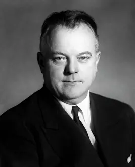 Grandmaster: Alexander Tolush, 1957
