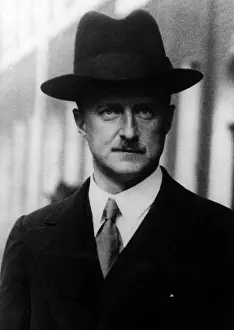 Duff: Alfred Duff Cooper