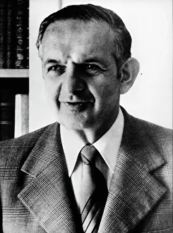 Grosser: Alfred Grosser