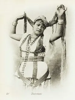 Wraps: Algerian Dancer