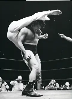 Bout: Ali - The Greatest Of All Time 1942 - 2016
