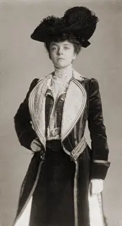 Longworth: Alice Roosevelt (1884-1980), at the age ?